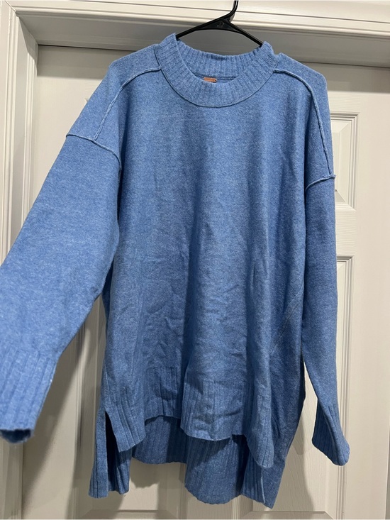Free People Sweaters - Free People Women’s Crewneck Sweater in Dusty Blue - Large
